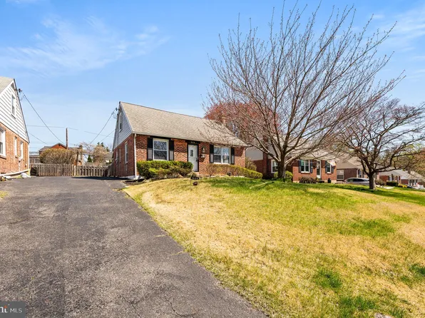 949 Greenbriar Ln, Springfield, PA 19064