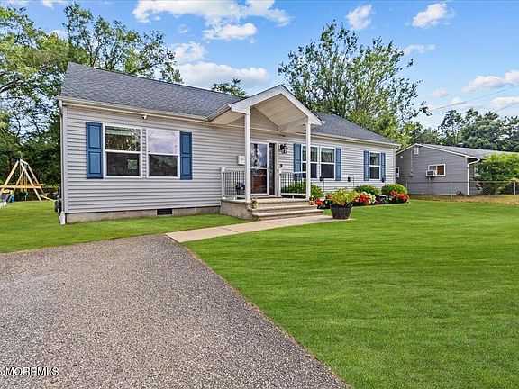 3rd image of 424 Brookforest Drive