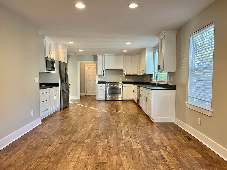 604 Rudolph Ave — Photo 4