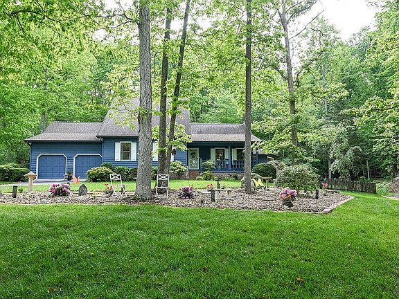 5th image of 2168 Little Falls Cir NW
