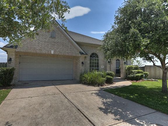 3rd image of 3910 Canyon Lake Dr