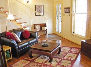 1631 Roxbury Rd APT B7, Marble Cliff, OH 43212