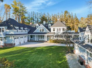 7 Clover Ln, Rumson, NJ 07760