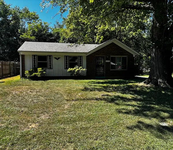 10500 Tarrytowne Rd — Photo 1