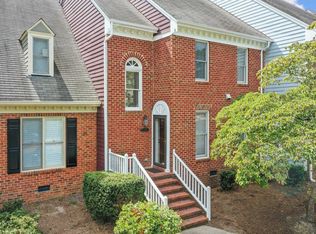 612 Crabberry Ln, Raleigh, NC 27609