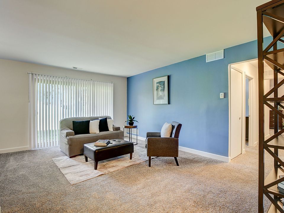 Maple Place Apartment in Southfield MI