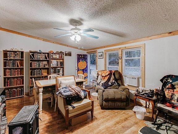 5th image of 318 Trey Ct