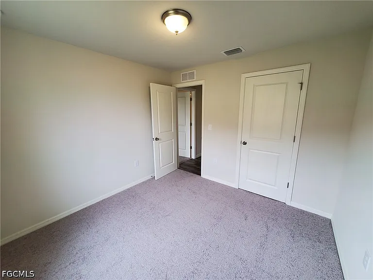 8 NW 8th Ter — Photo 15