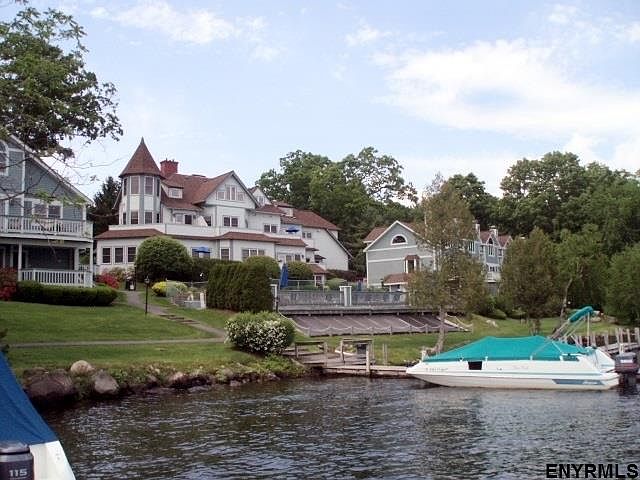 1st image of 3014 Lakeshore Dr