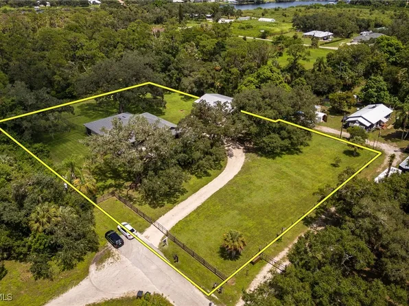 2391 Lippincott Rd, Alva, FL 33920