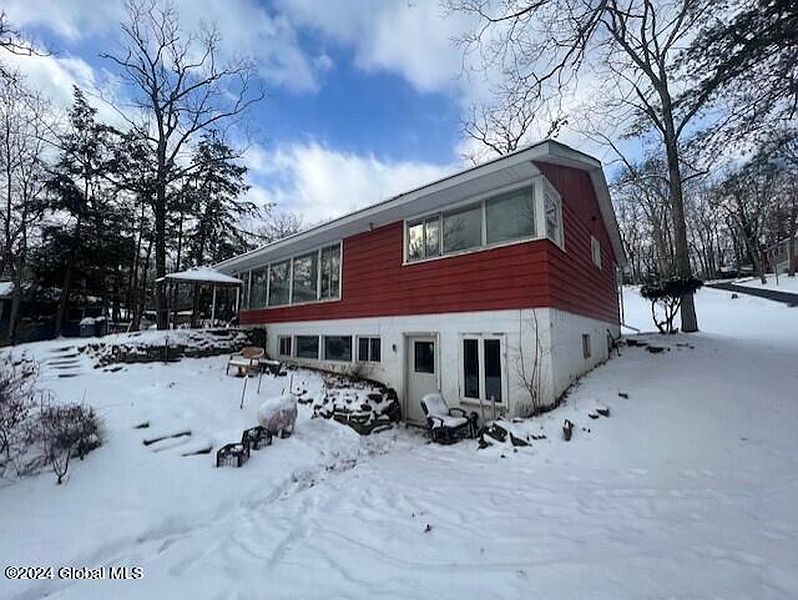 3rd image of 314 Terrace Road