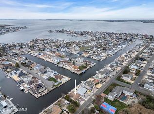 3166 Beachview Dr, Toms River, NJ