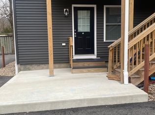 19 Railroad Ave, Beacon Falls, CT 06403