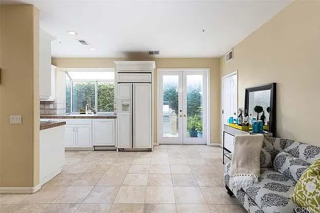 179 Mesa Dr — Photo 15