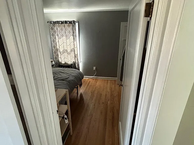 430 Jason Ave N — Photo 15