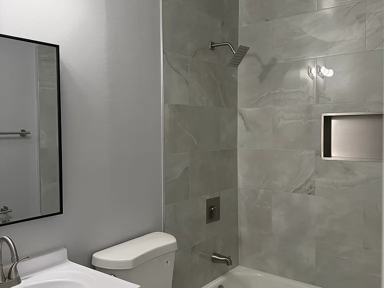 601 Colonial Ave — Photo 4