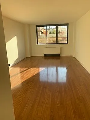 Rented by 280 Park Avenue South Realty | media 9