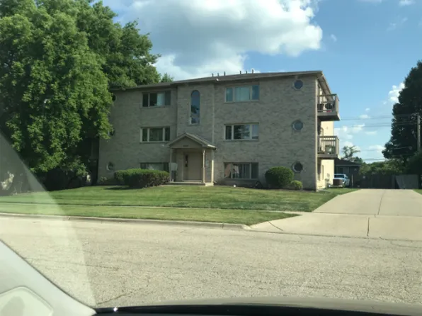 4006 Oak Ave Unit 3W, McHenry, IL 60050