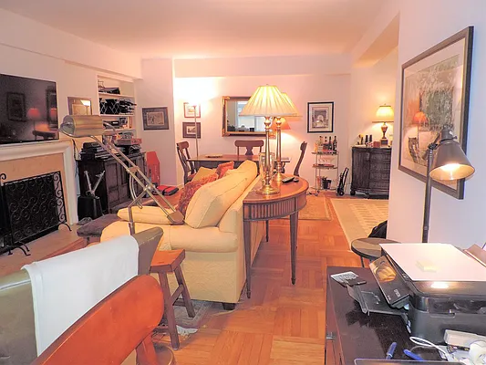 Rented by essential NEW YORK Real Estate | media 9