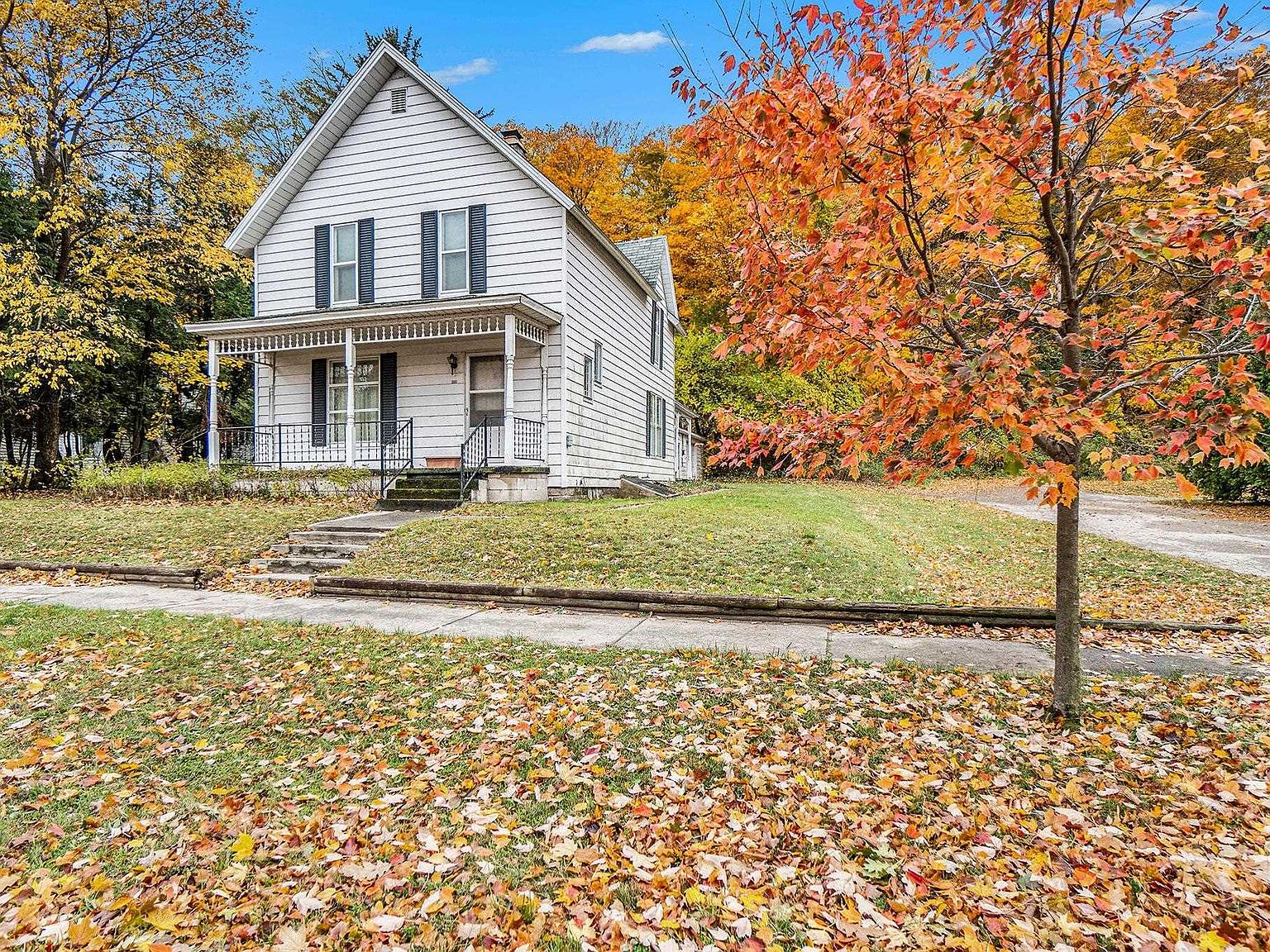 505 Lincoln Ave, Elberta, MI 49628 Zillow