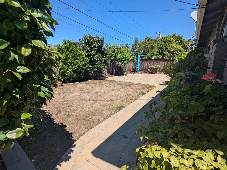 1666 Lee Dr — Photo 37