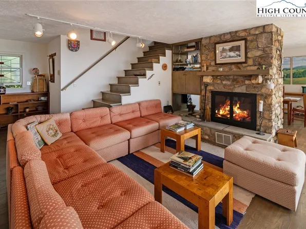 711 Wonderland Trail, Blowing Rock, NC 28605