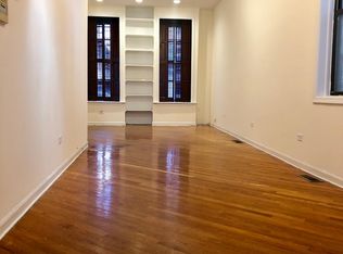 1223 W George St FL 1ST, Chicago, IL 60657