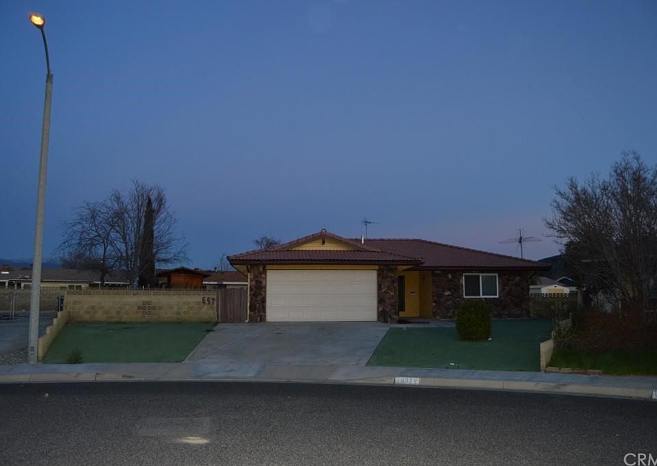 1st image of 697 Montebello Pl