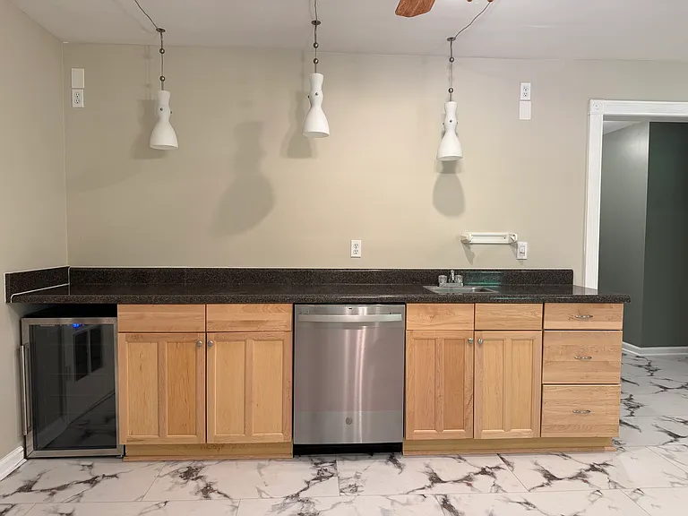 417 Holland Springs Dr — Photo 18