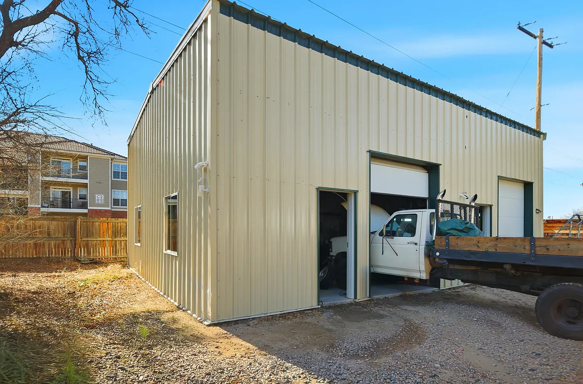 Building Photo - 1891 S Quebec Way