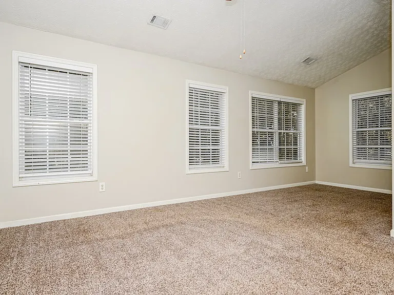 125 Cheyenne Dr — Photo 8