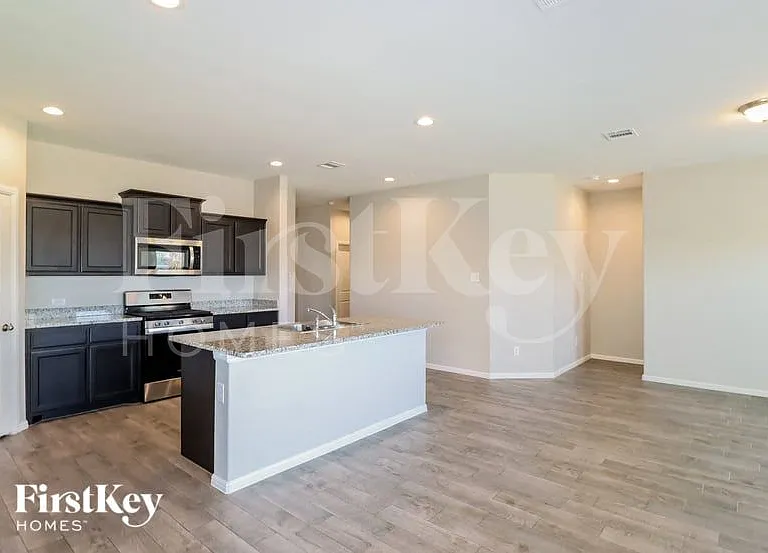 4624 Corktree Ln — Photo 5