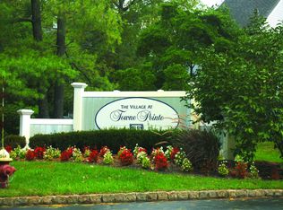 118 Wellington Ct, Manalapan, NJ