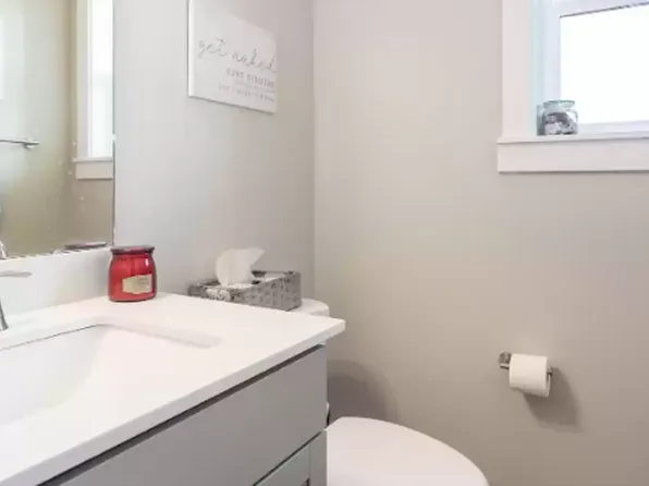 2600 Racquet Ln #28, Yakima, WA 98902