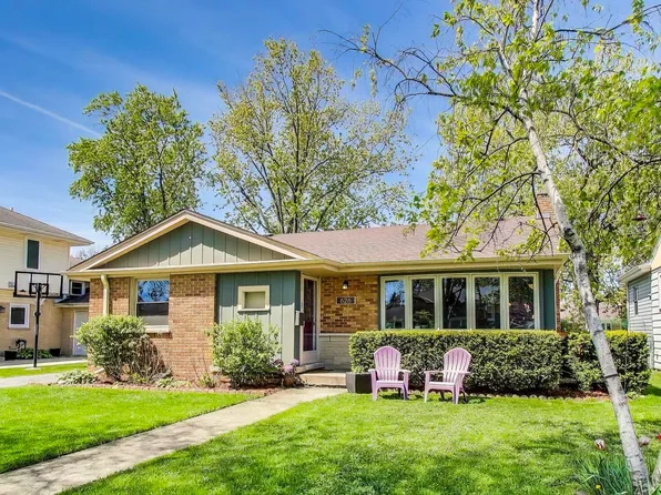 626 Homestead Rd, La Grange Park, IL 60526