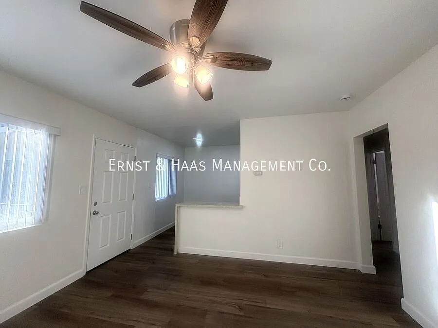Cozy 1-Bed, 1-Bath Apartment in the Heart of Long Beach! — Photo 4
