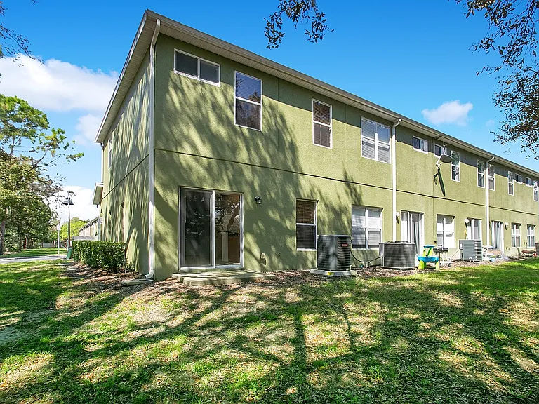 2401 Harleyford Pl — Photo 13
