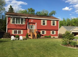 16 Jays Way, Hampden, ME 04444