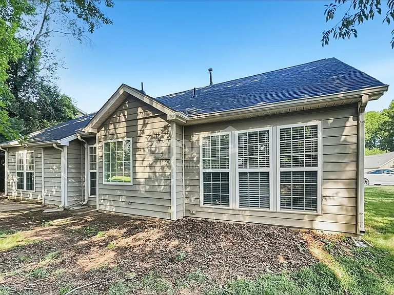 7940 Ebony Rd — Photo 16