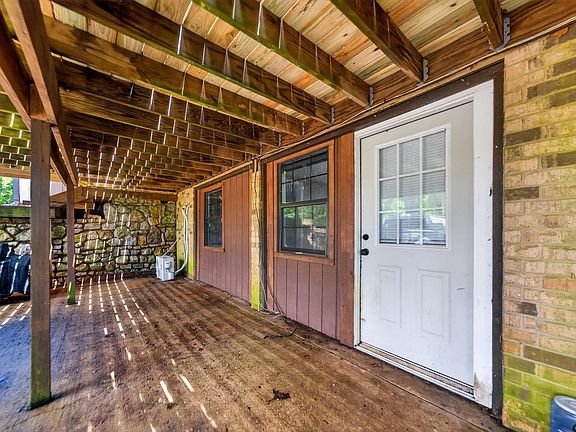 4th image of 2143 County Road 4118