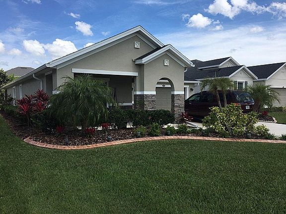 2nd image of 120 Grande Lake Dr