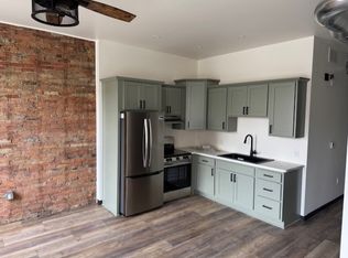 1113 1/2 16th Ave #2, Monroe, WI 53566