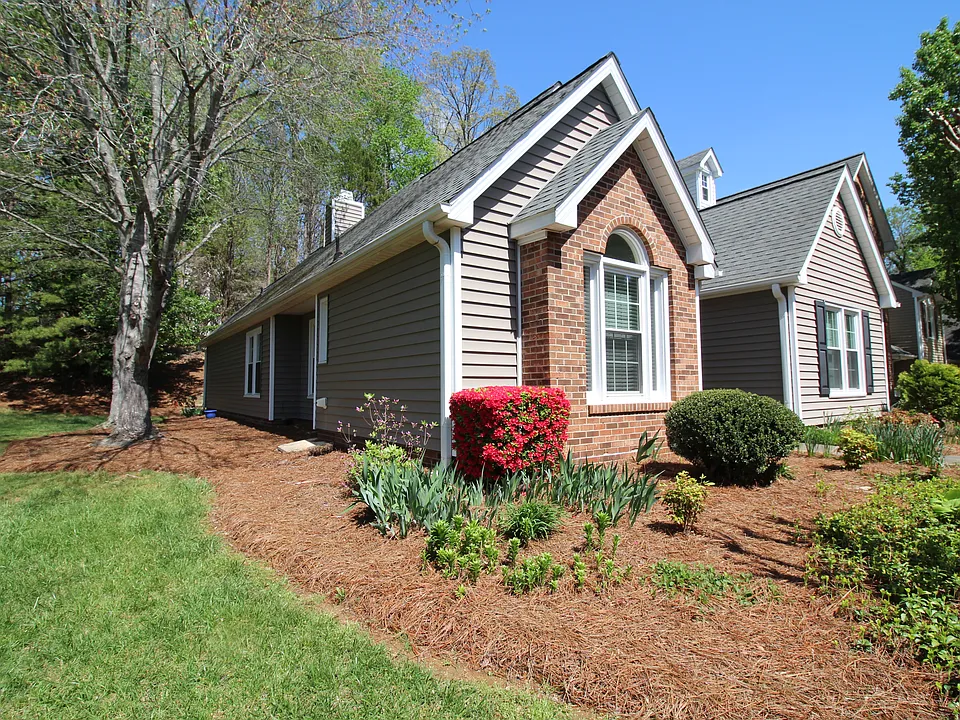 33 Cedar Knoll Dr