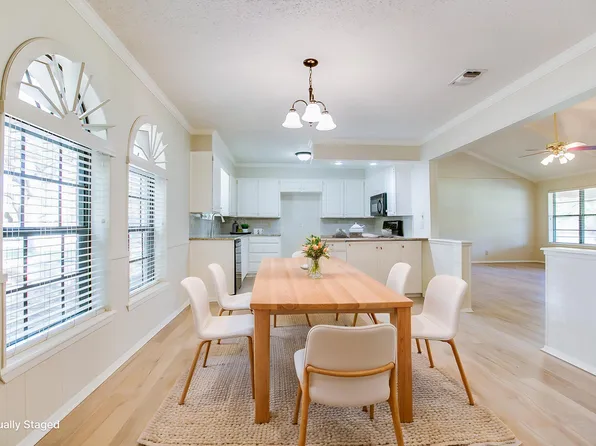 1577 Sun Valley Ln, San Angelo, TX 76904