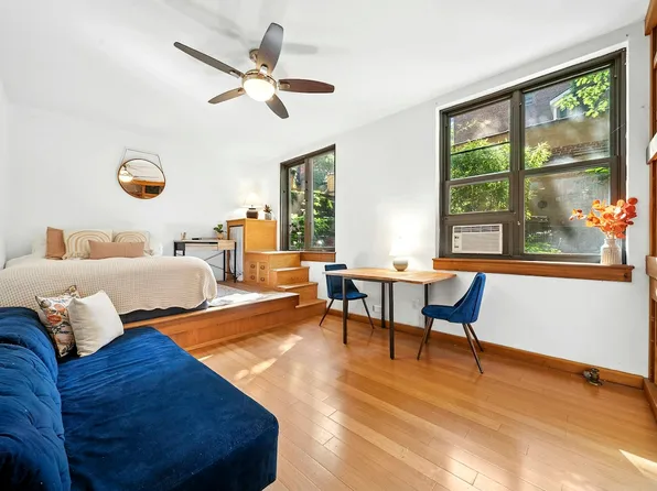 22 Irving Place 1A image 2 of 5