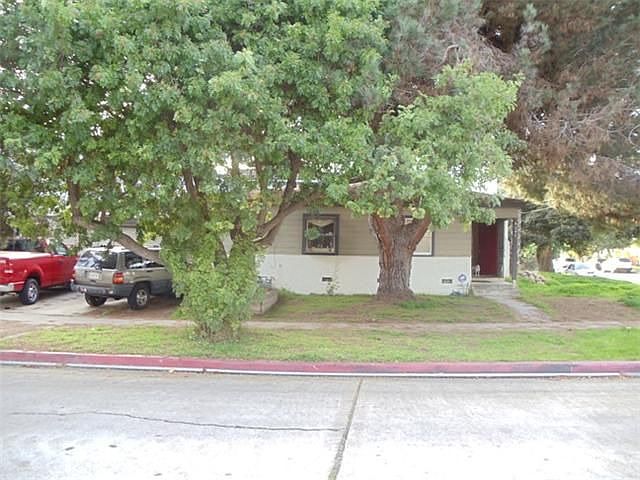 1st image of 4240 Fanuel St