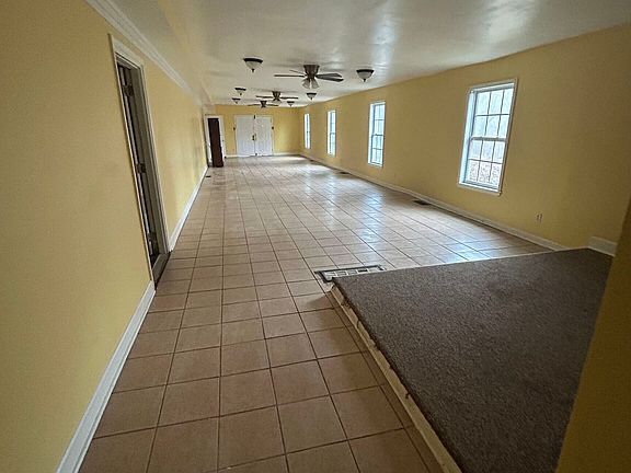 3rd image of 1900 Panola Rd