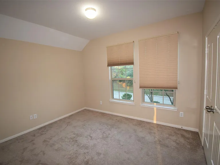 51 S Greenprint Cir — Photo 37