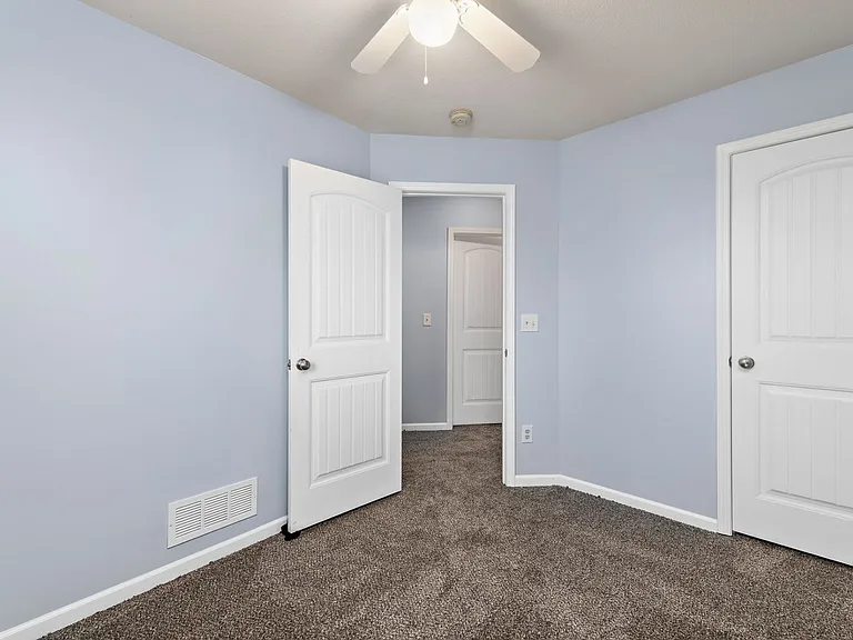 132-210 Mott Dr #1620-1628 — Photo 29