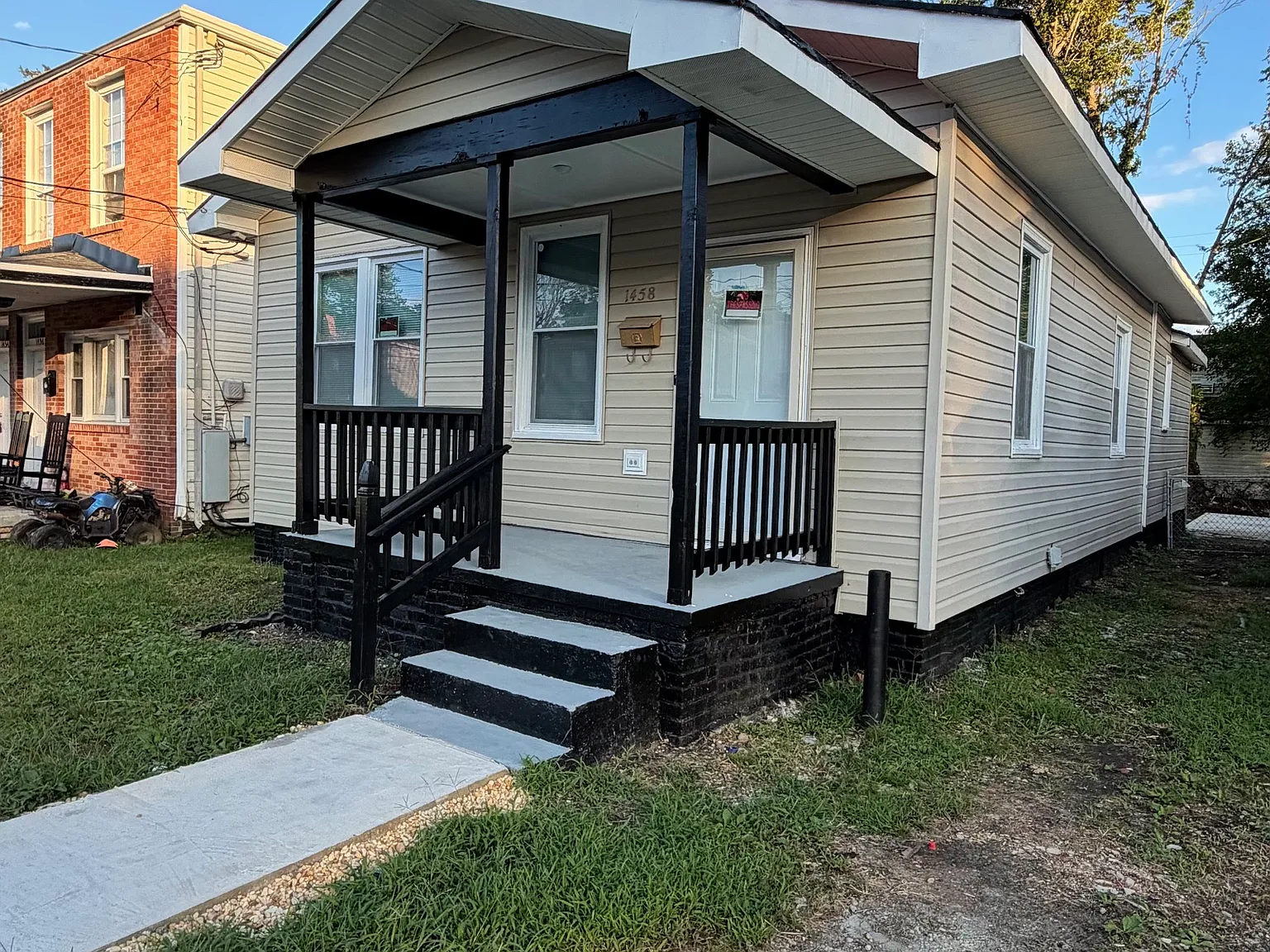 3 bed, 936 sqft, $1,800 — Photo 3